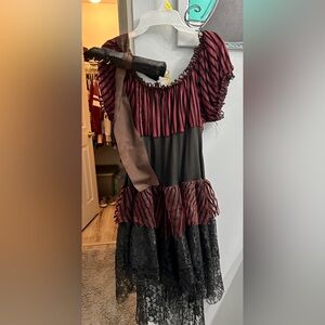 Ladies pirate costume x large